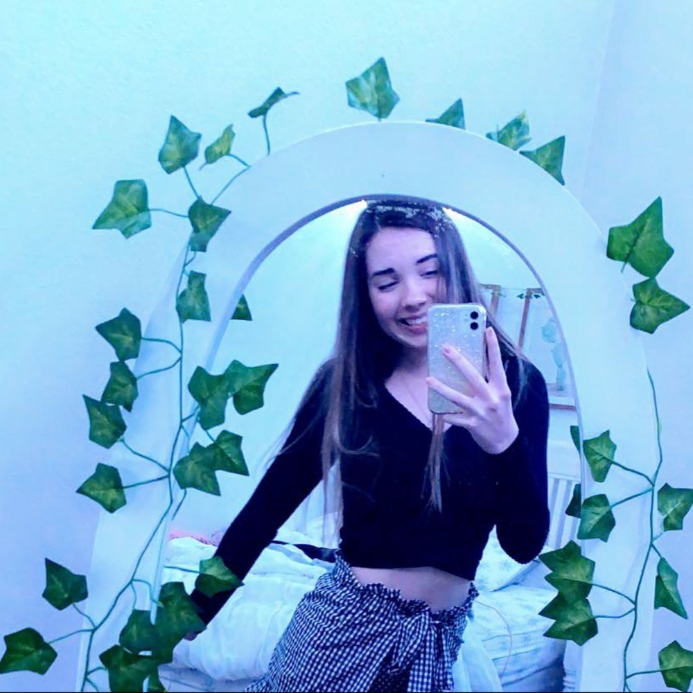 Meet your Posher, Ashley